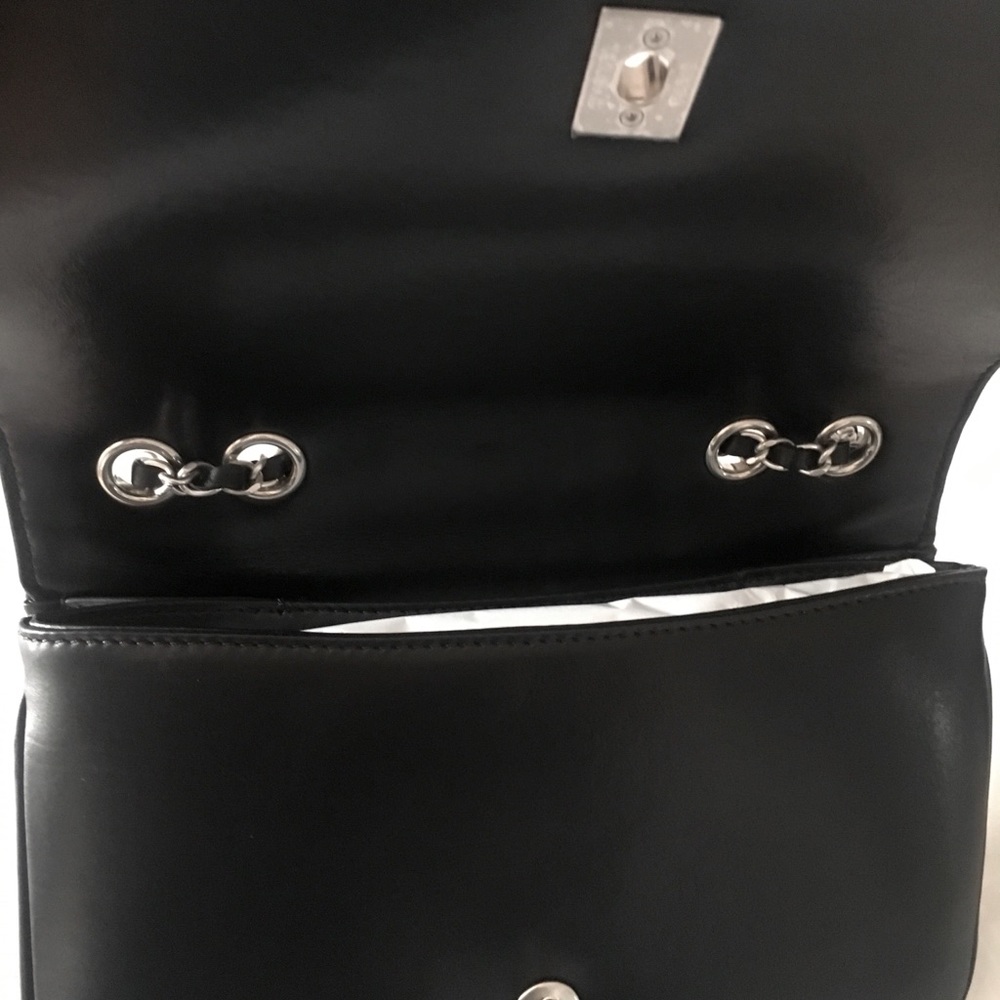 CHANEL Calfskin Studded Quilted Flap Black. - Picture 3 of 8